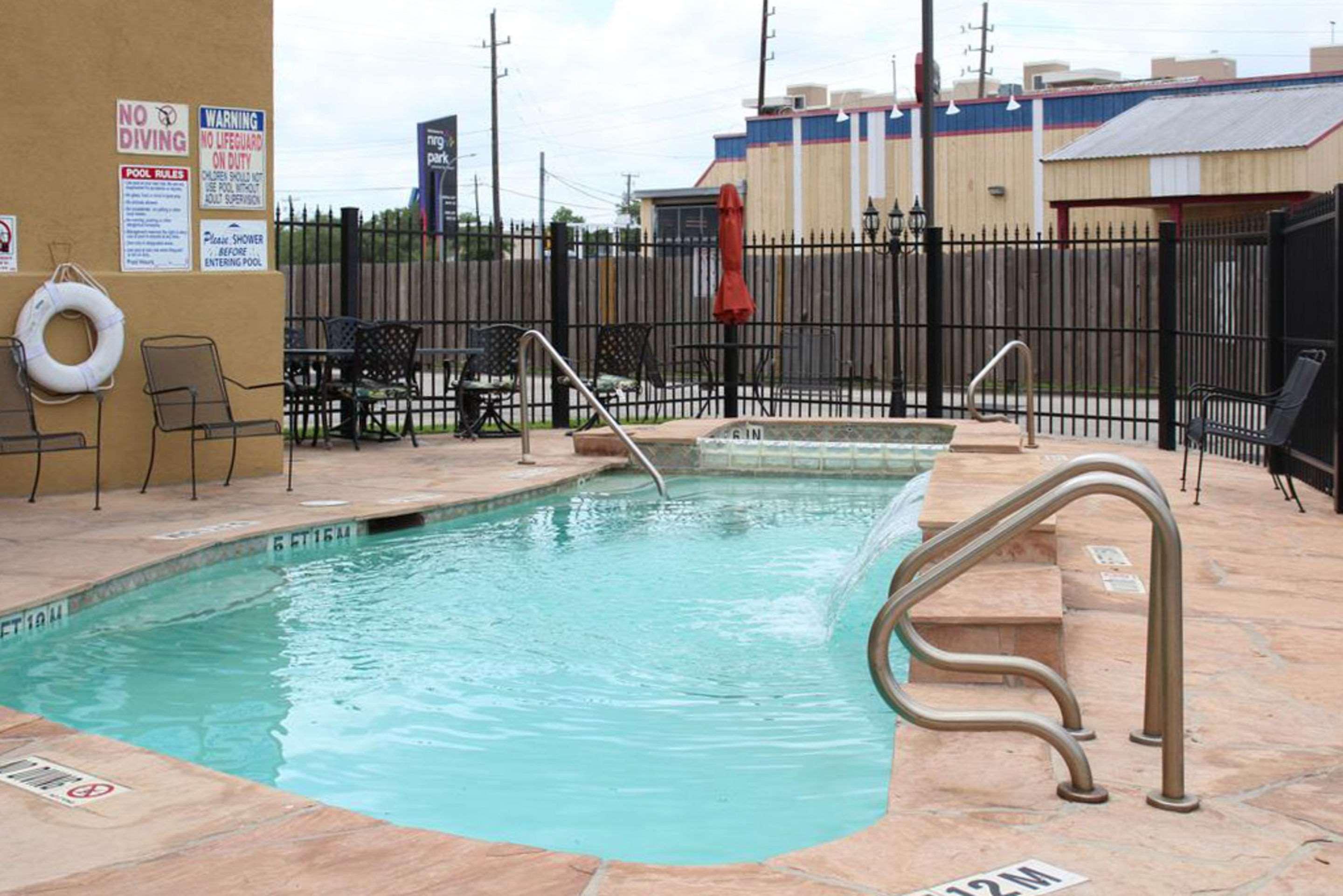 Comfort Suites Near Texas Medical Center - Nrg Stadium Houston Exterior photo